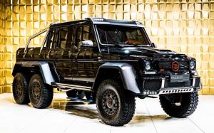 Mercedes-Benz G63 6x6 G700 by Brabus